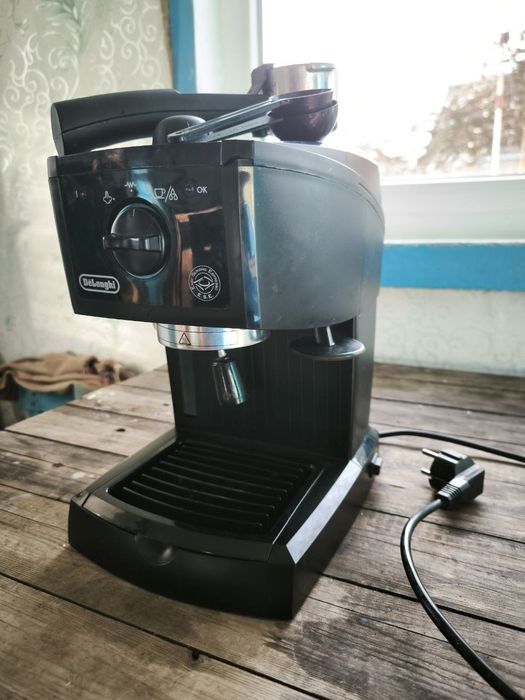 Кавоварка Delonghi EC151. B