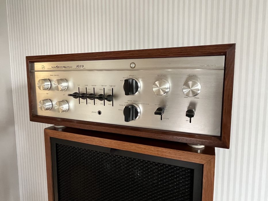 Lampowy wzmacniacz Luxman SQ 38FD po profesjonalnym przeglądzie. Ideał