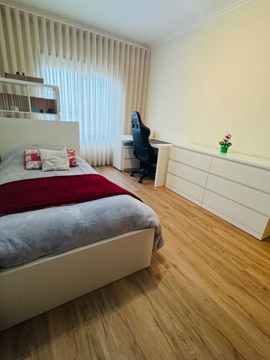FANTÁSTICO Apartamento T3 (Completamente Remodelado) Paços de Brandão