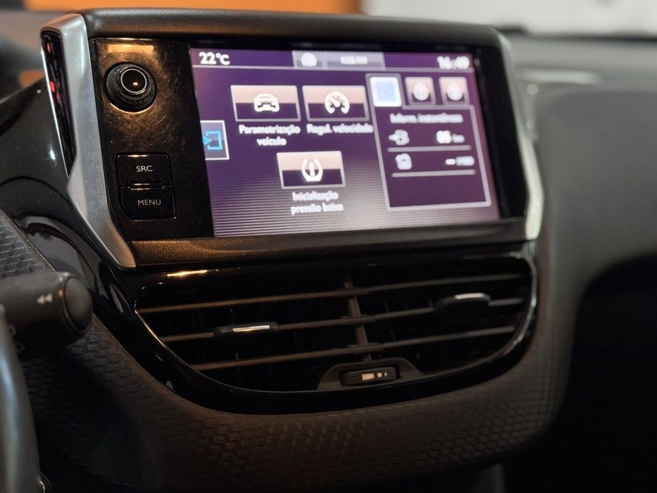 Peugeot 2008 1.2 PureTech Style