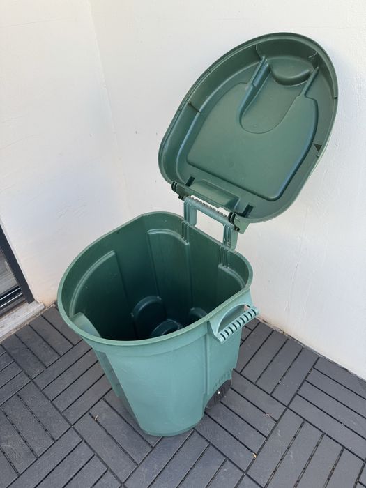 Balde de jardim com rodas 110L EDA