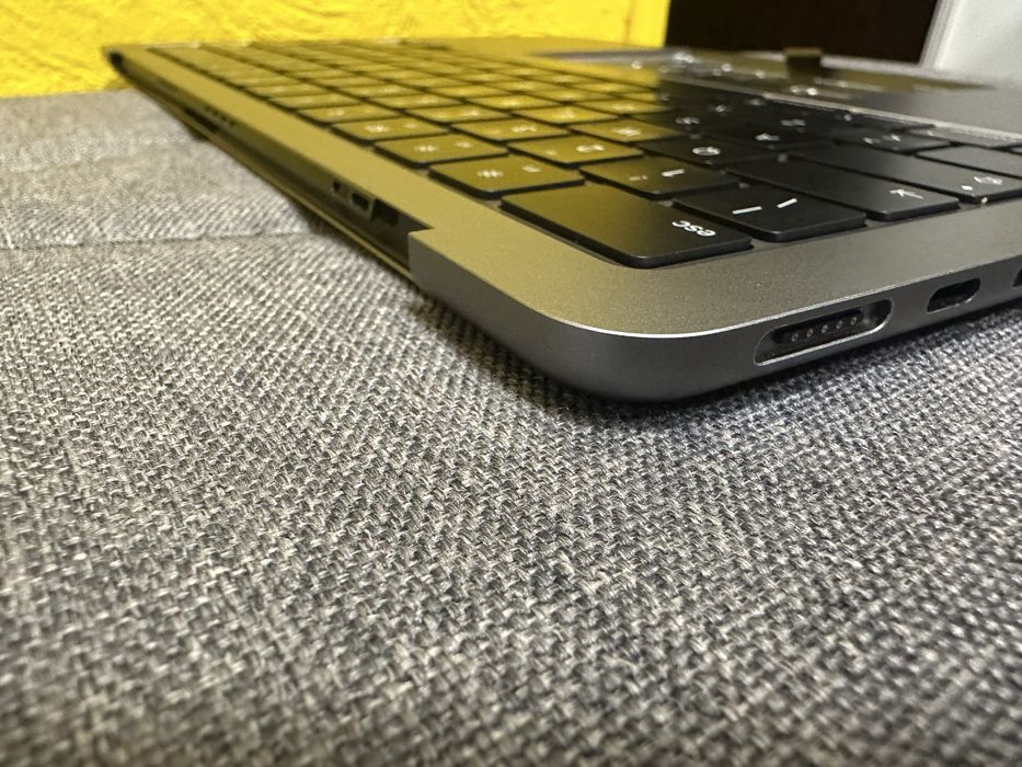 Топкейс, клавіатура для MacBook Air 13.6 M2 A2681 Space Gray