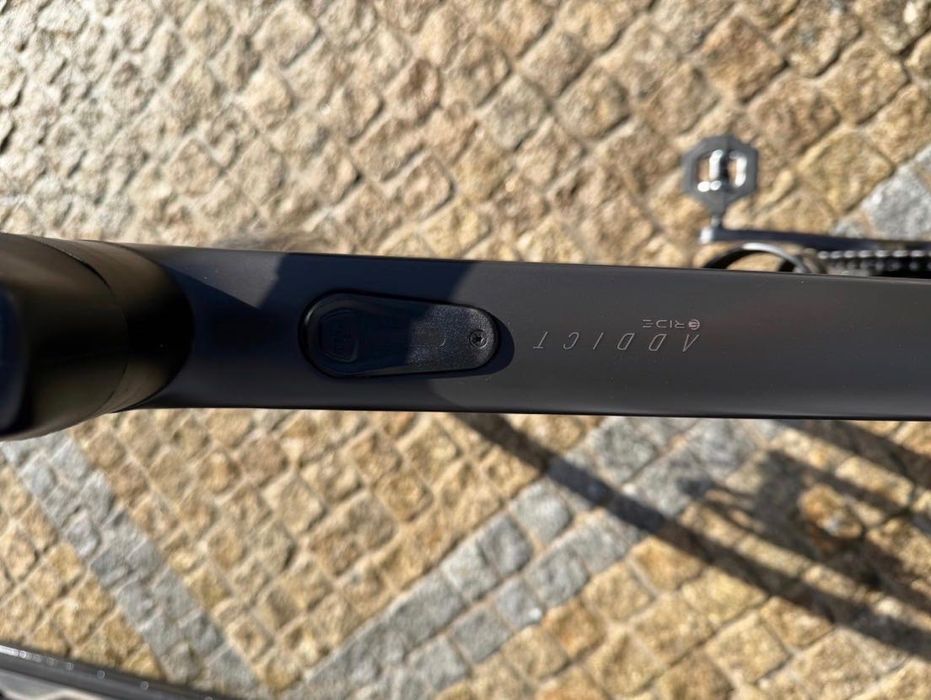 Scott Addict eRIDE 10