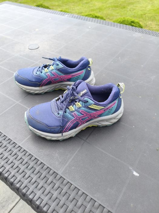 Buty damskie  Asics rozmiar 36 (22,75)