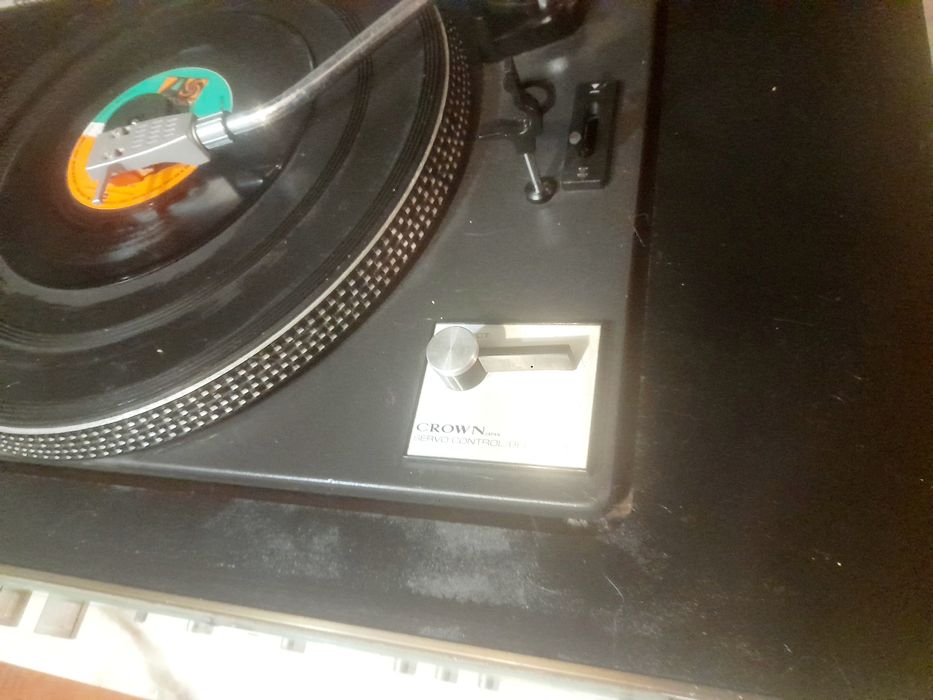 Gira-Discos Vintage Crown SHC-5500