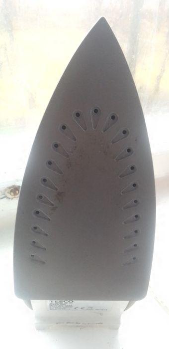 праска(утюг) TESCO IR06  Steam  Iron / 1200W/
паровий режим/автоматичне відк