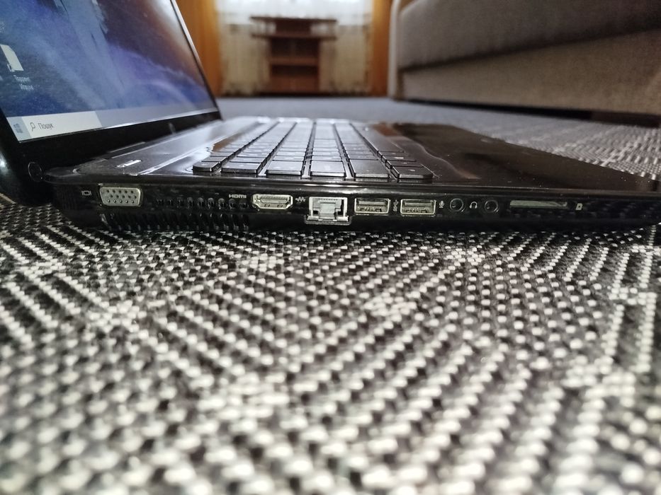 Ноутбук HP Pavilion g7