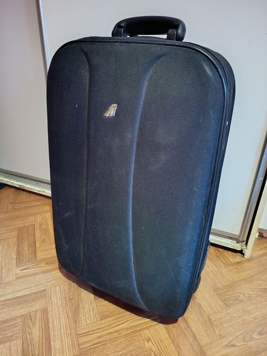 Walizka torba podróżna na kółkach  stan idealny