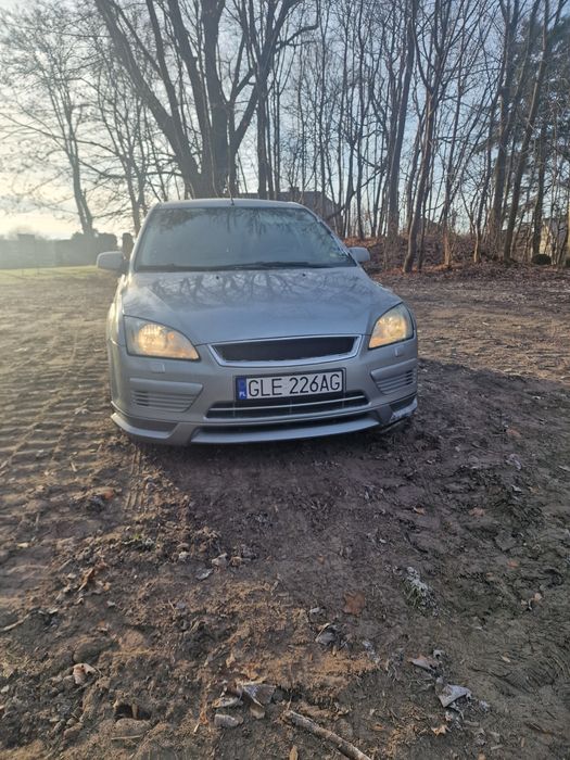 Ford focus benzyna 1.6