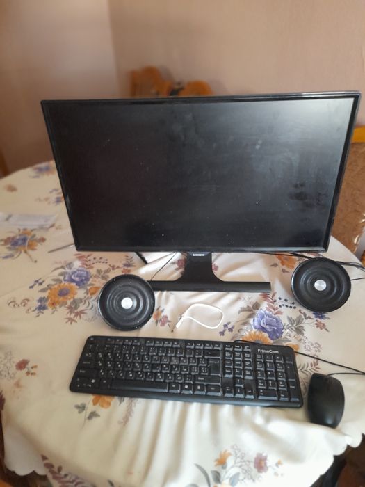 Продам пк купляв для навчання і трохи пограти 8гб ОЗУ процесор i3