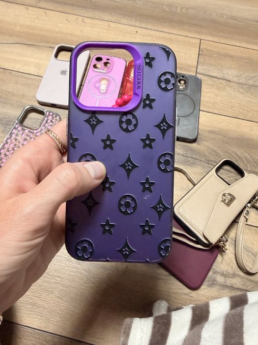 Чохли на Iphone 15 pro