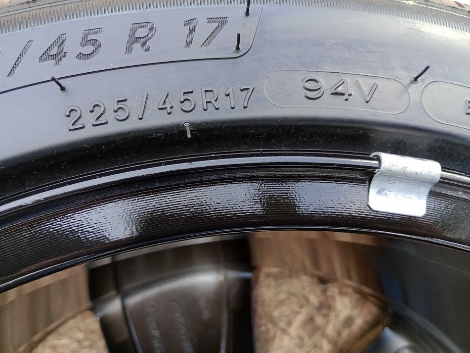 Koła R17 OPEL ASTRA L 225/45 94V MICHELIN PRIMACY4 ROK 25 5x108 ET44 NOWE
