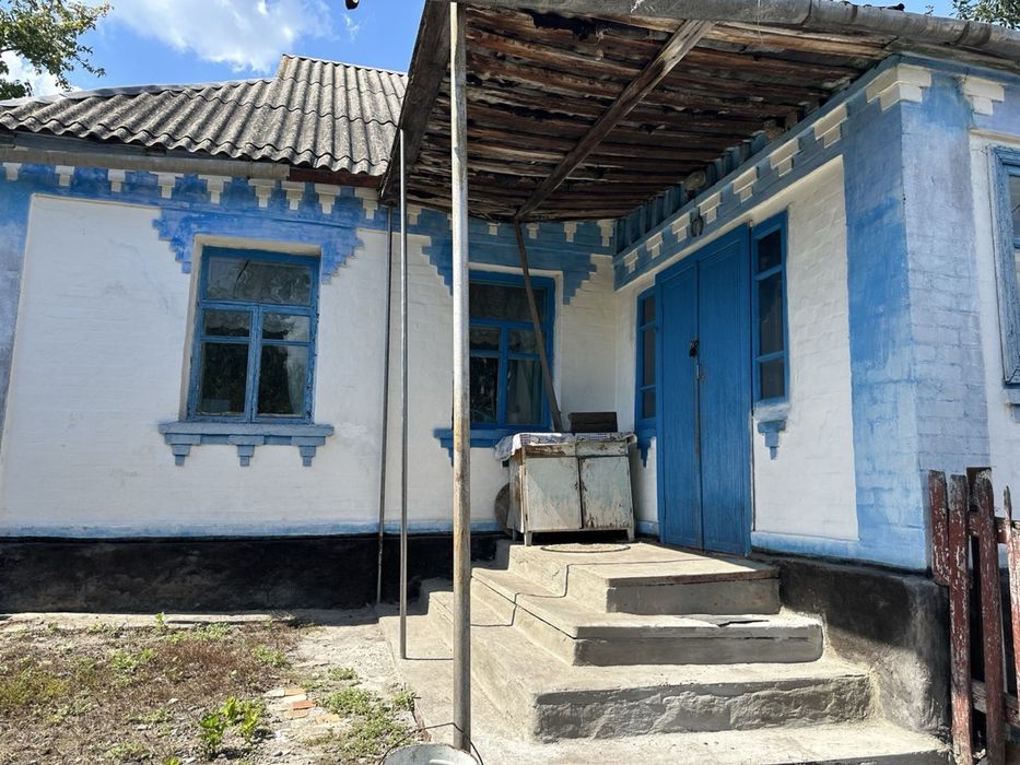 Продам будинок в гарному селі