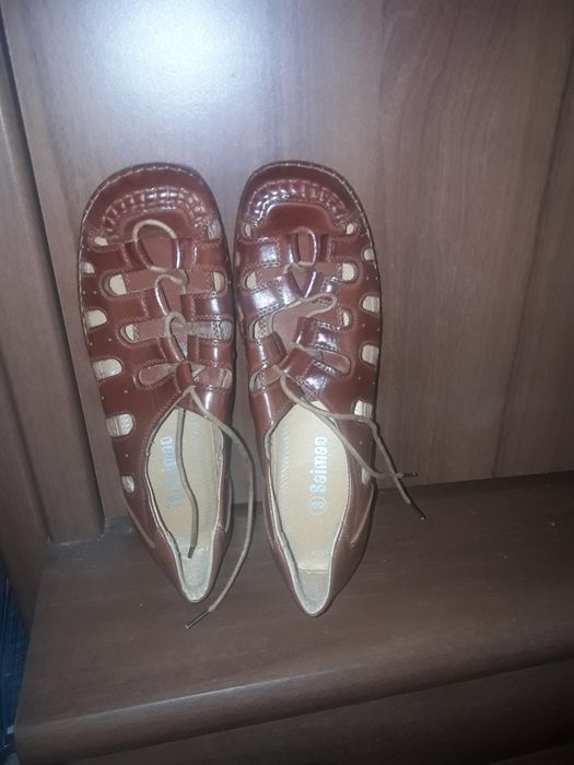 Жіночі  босоніжки нові