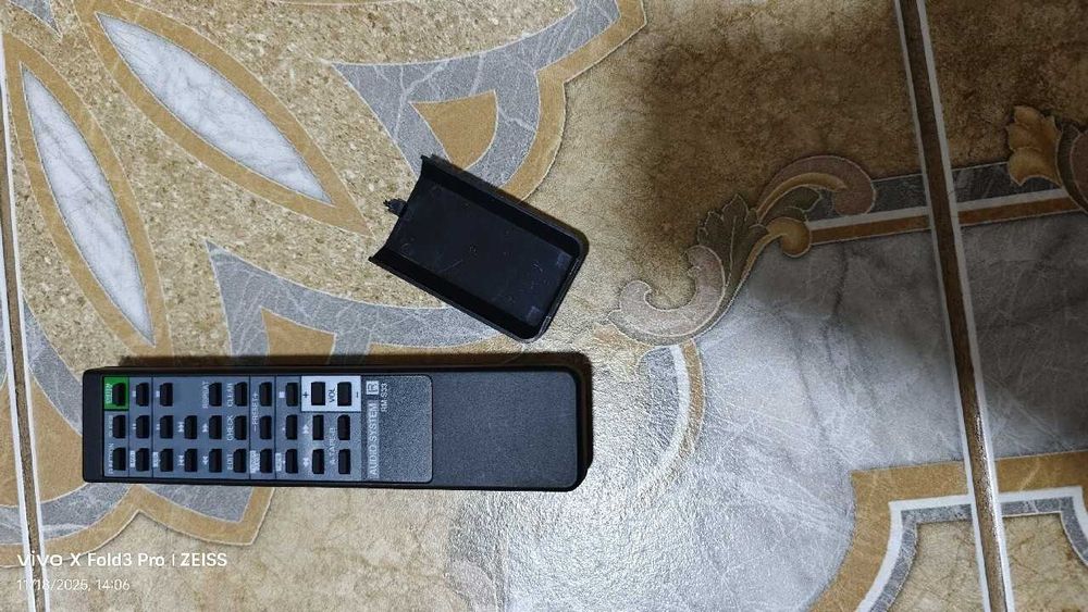 Pilot do audio system Sony  RM s 33