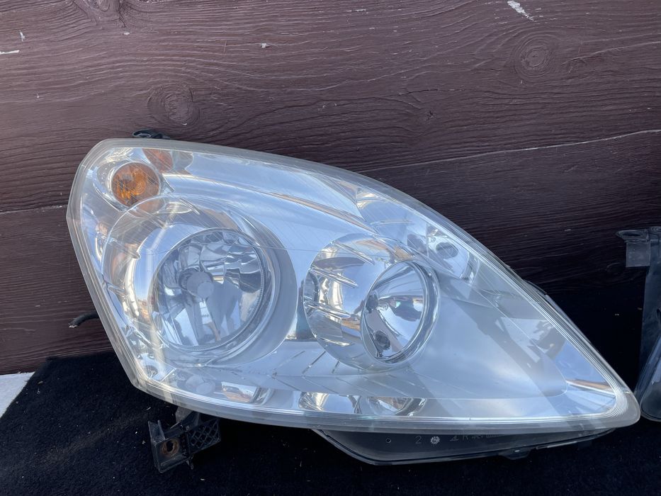 Фари, фара, ліхтарі передні Opel Zafira B Опель Зафіра Б