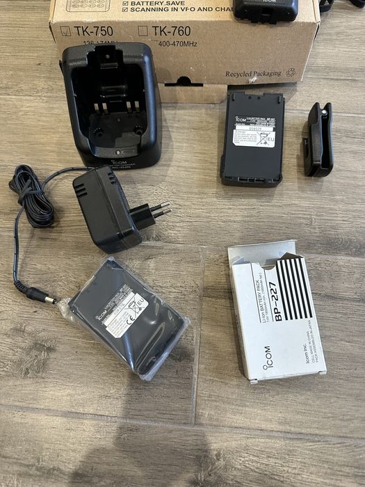 iCOM IC-M87. Mam 2 sztuki do sprawdzenia.