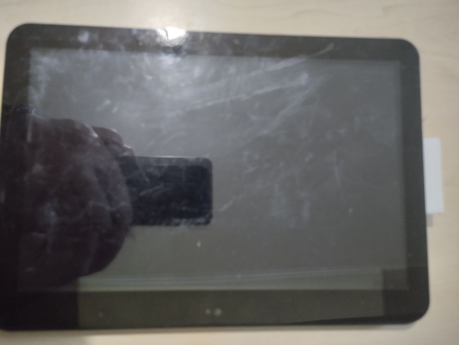 Планшеты на запчасти.