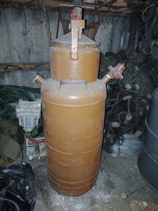 Продам генератор бу