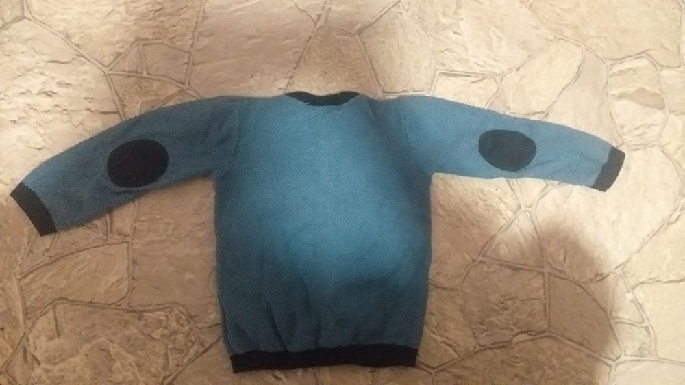 Niebieski sweterek 86/92