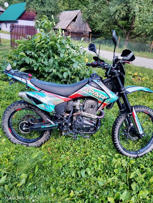 Продам мотоцикл в дуже хорошому стані 300 кубів