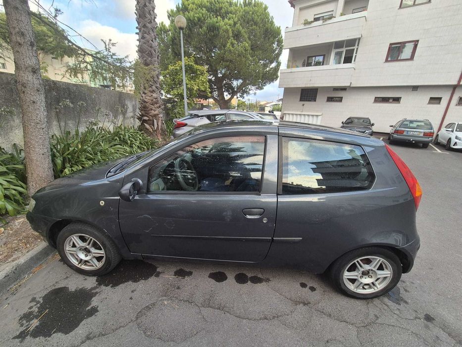 Fiat Punto ELX (2001) – Económico