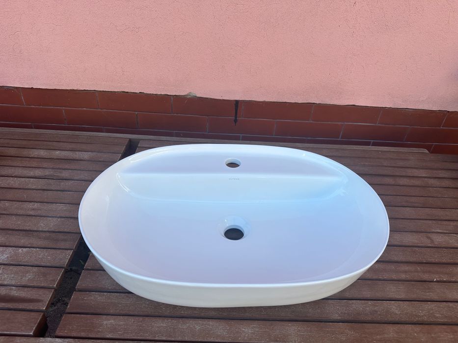 Umywalka Oltens  62x42