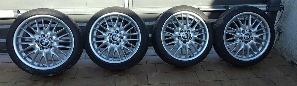 Felgi 18" Styling 72 M pakiet 5x120 BMW E46 stan idealny bez uszkodzeń