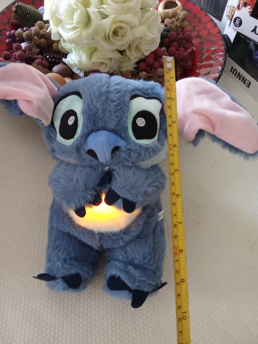 Lilo and Stitch respira som e luz