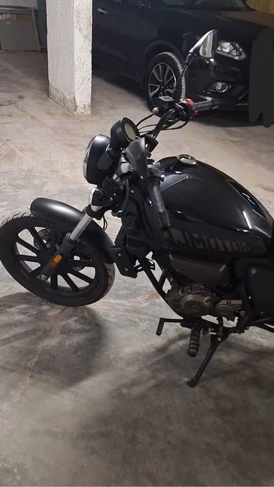 Mota QJMotor SRV 125