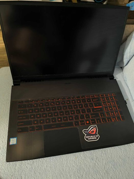 LAPTOP MSI GF75 512 SSD + 512HDD /16GB /Nowa Bateria/WIN 11/Nauczanie Zdalne/