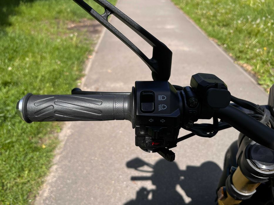Мотоцикл SPARK SP300SC-1