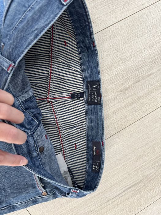 Продам Armani джинсы оригинал
