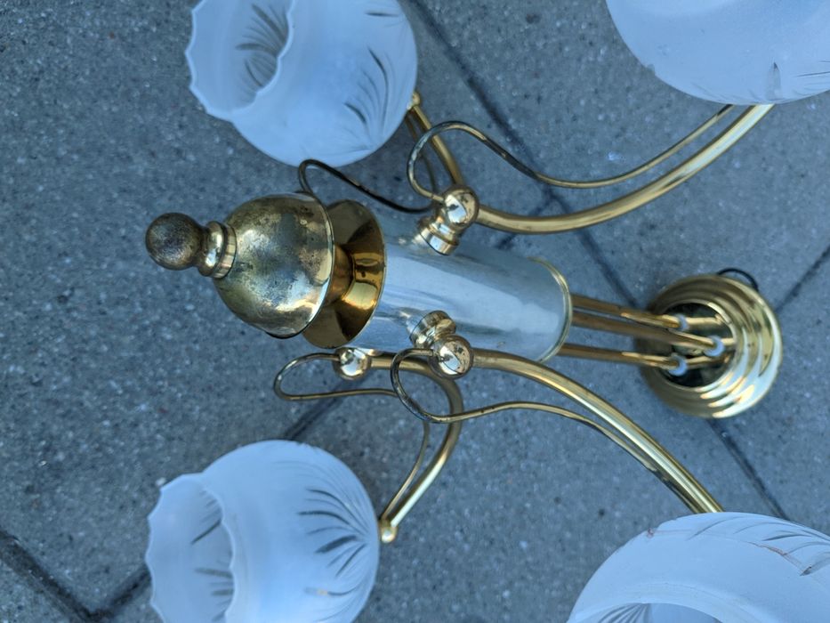 Żyrandol mosiężny