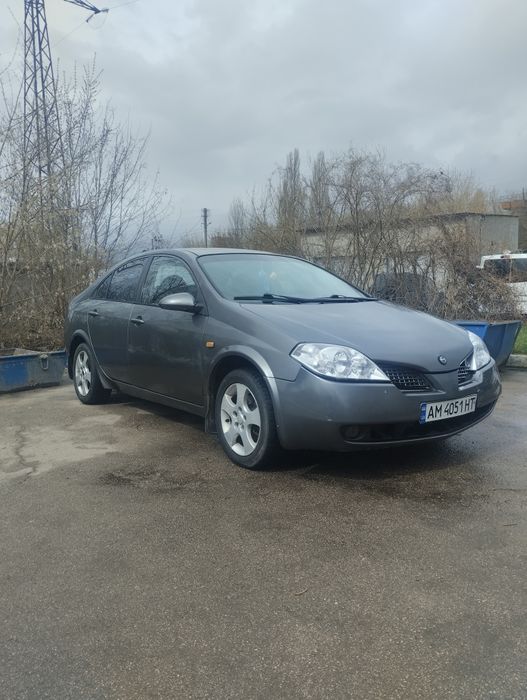 Автомобиль             Нісан прем'єра