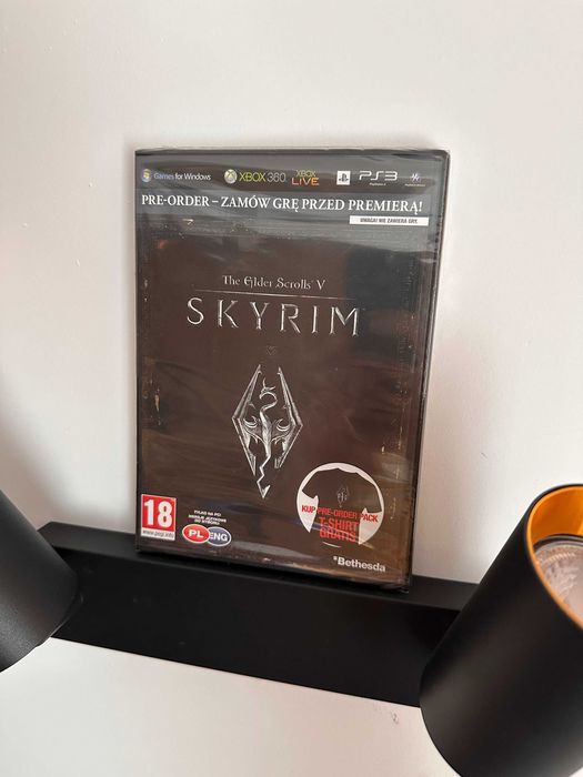 The Elder Scrolls V: Skyrim Preorder - folia, nowy