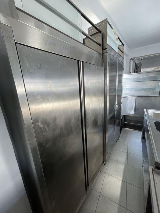 Armario  em inox com prateleiras
