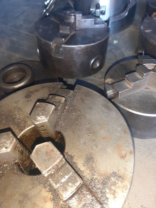 Бабка -патрон зажимной 125мм