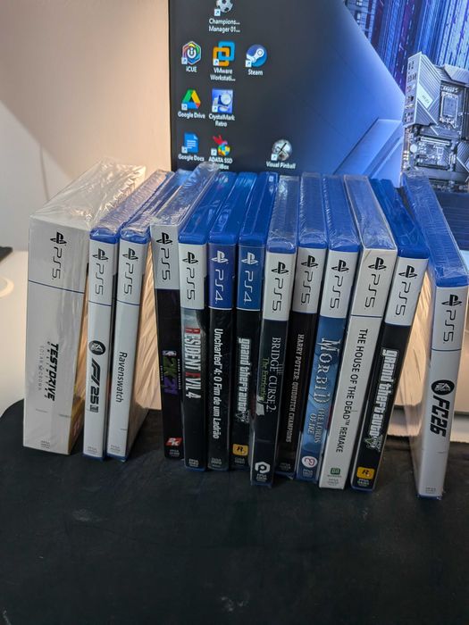 Jogos PS5 e PS4 selados e seminovos – F1 25, FC 26, GTA V, RE4, etc.