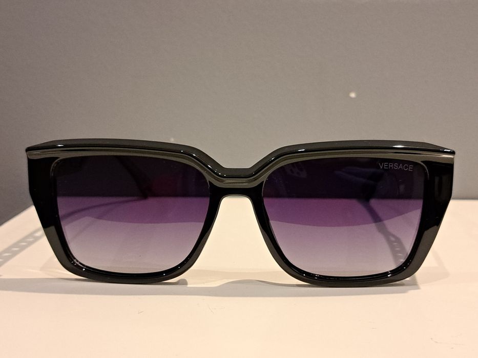 VERSACE czarne nowe damskie okulary przeciwsłoneczne grafitowe stalowe