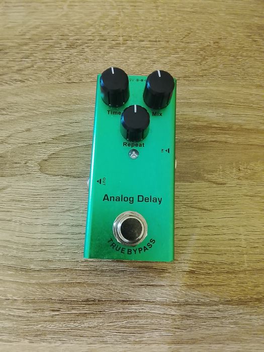 Pedal de efeito analógico de delay para guitarra ou baixo