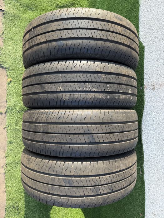 Резина Шини 235/60 R17C Continental Eco