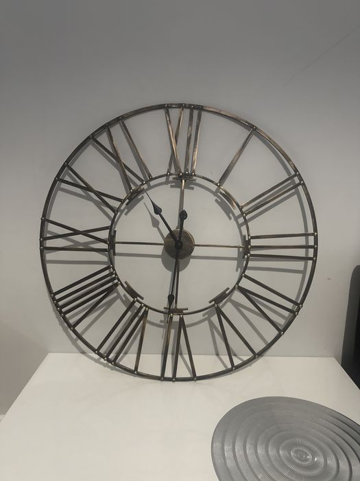 Zegar scienny jak nowy