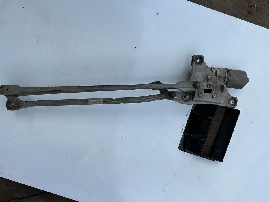 motor limpa vidro frente  volvo v50 ano 2007