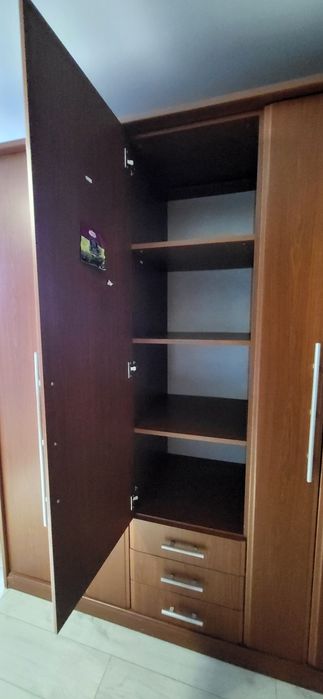 Sprzedam duża szafe dlugosc 190 cm