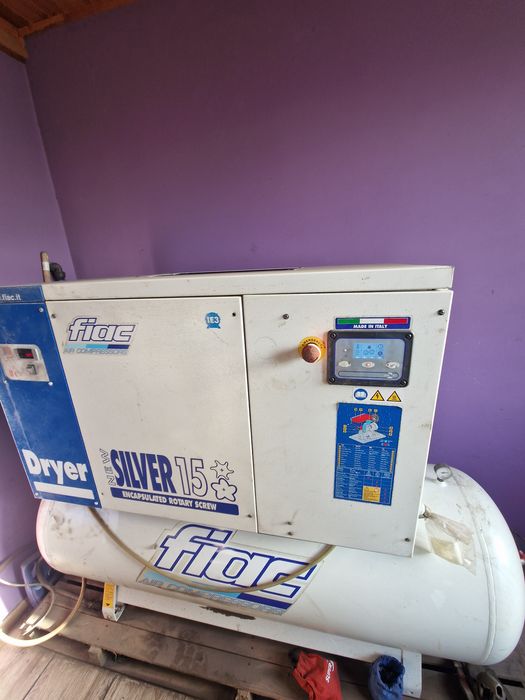 Sprężarka śrubowa 500l