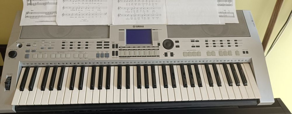 Keyboard Yamaha PSR-5550