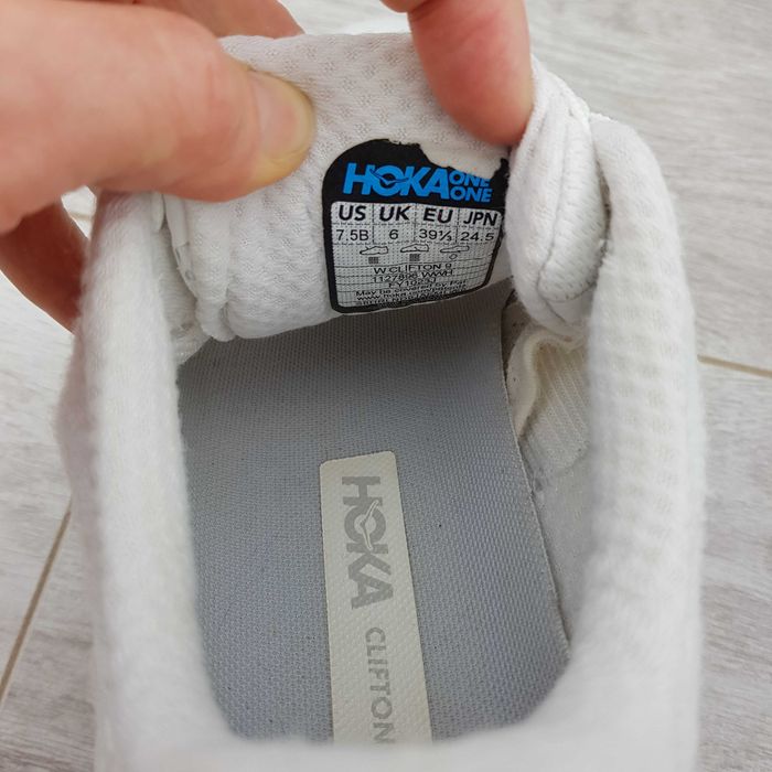 HOKA Clifton 9 жіночі кросівки р. 39