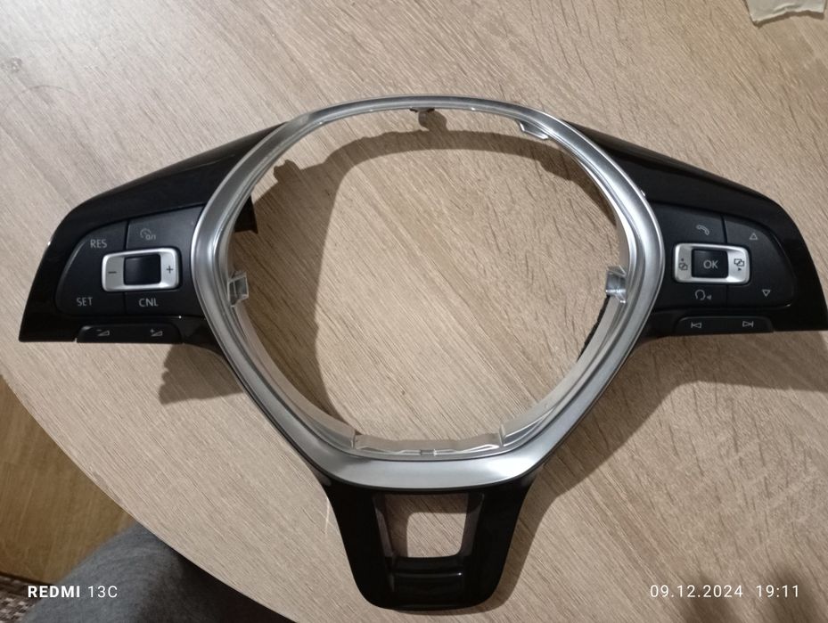 Кнопки керма Фольксваген