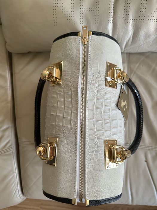 Нова кожана сумка.